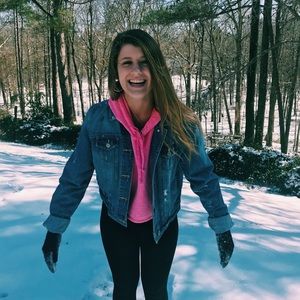 Meet your Posher, Kaitlin